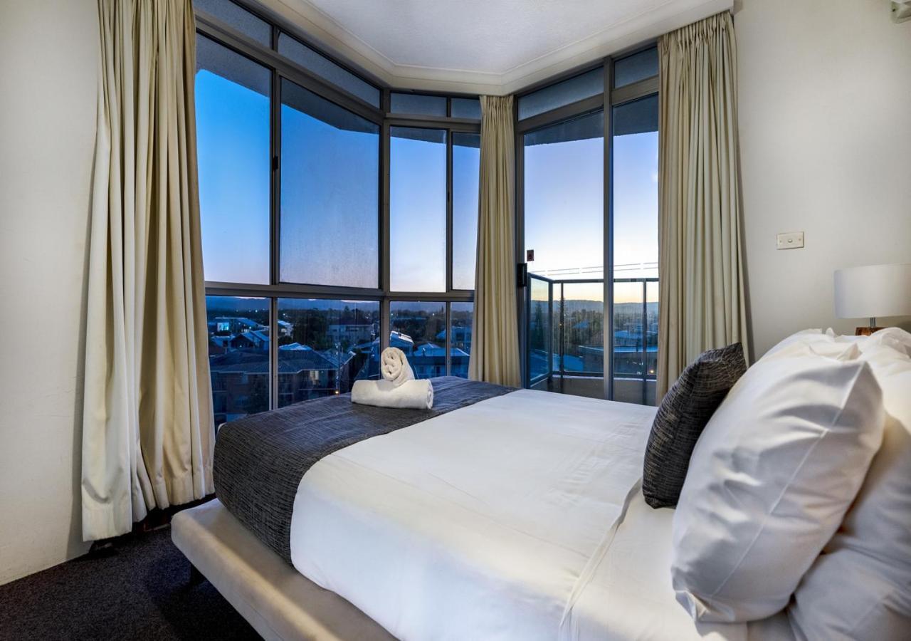Foreshore Beachfront Apartments Gold Coast Exterior photo