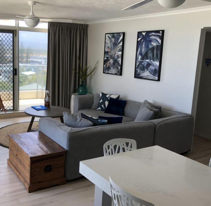 Foreshore Beachfront Apartments Gold Coast Exterior photo