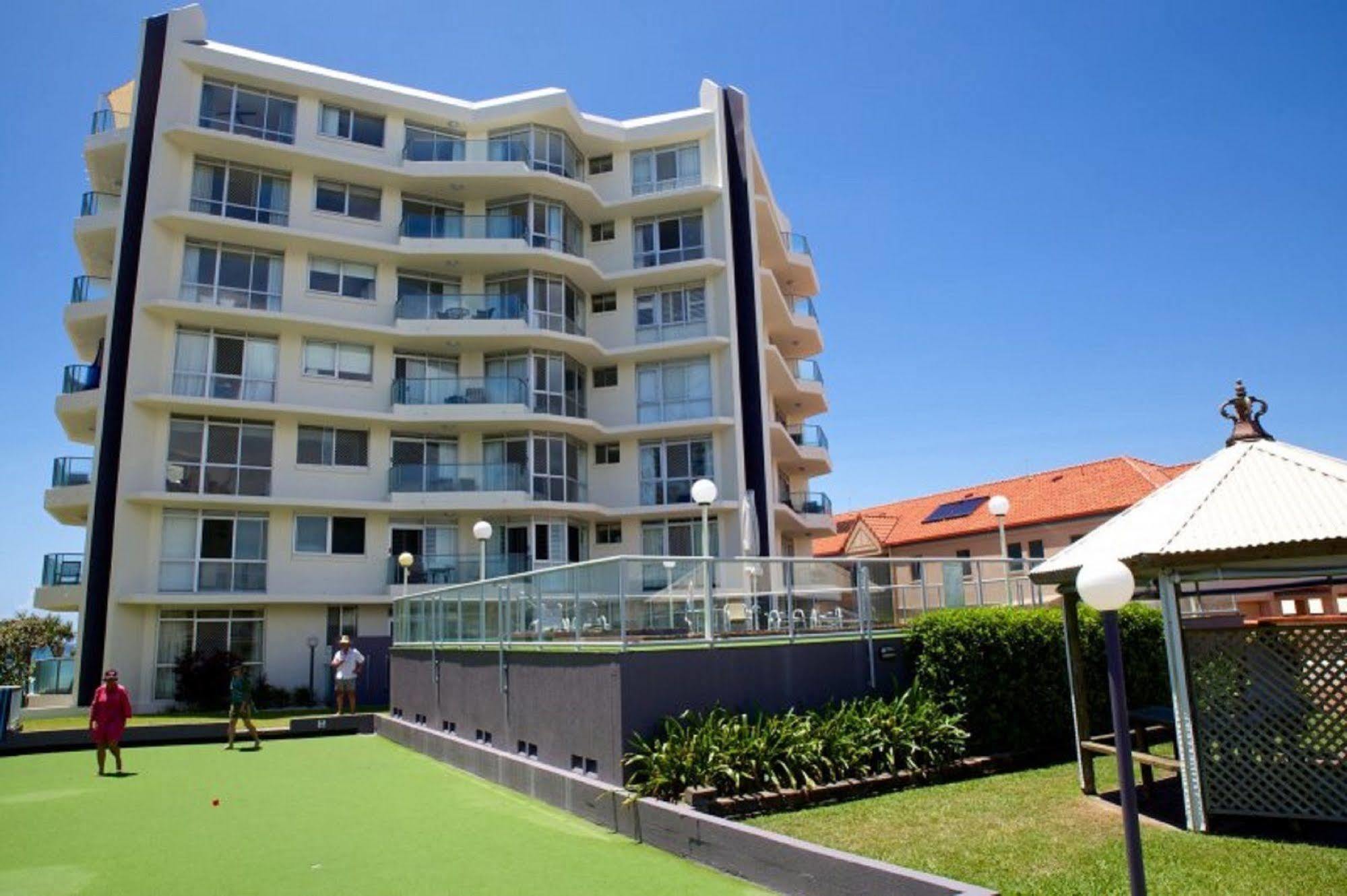 Foreshore Beachfront Apartments Gold Coast Exterior photo